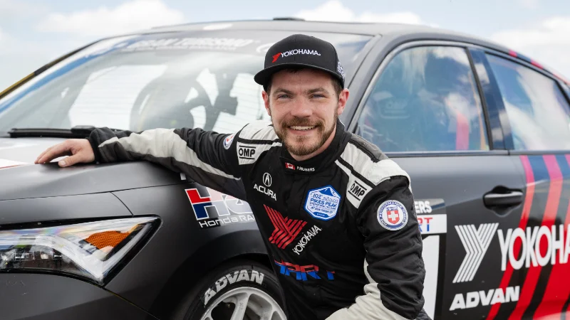 Paul Hubers au volant de l'Acura Integra A-Spec durant la course