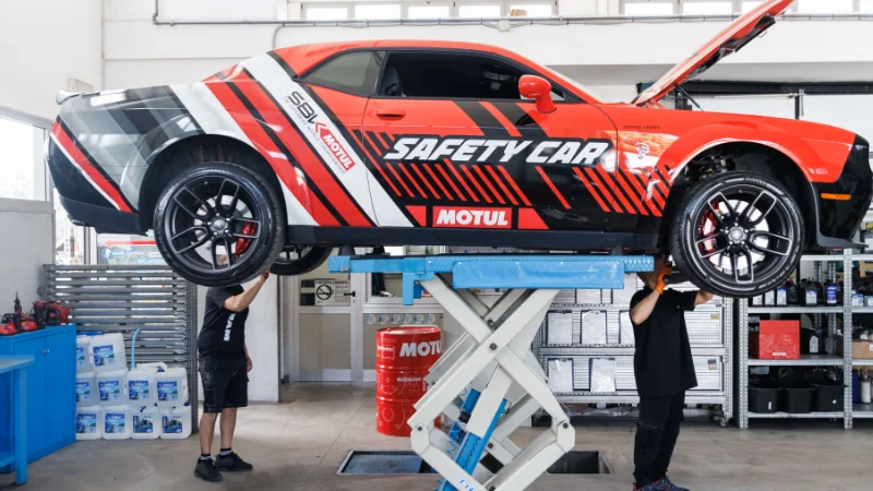 Safety Car Dodge Challenger