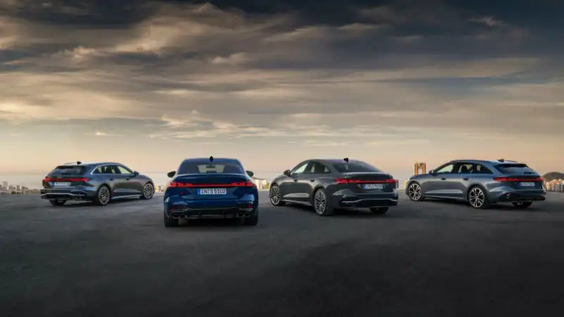 Vue arrière des différents modèles Audi A5 montrant les feux OLED