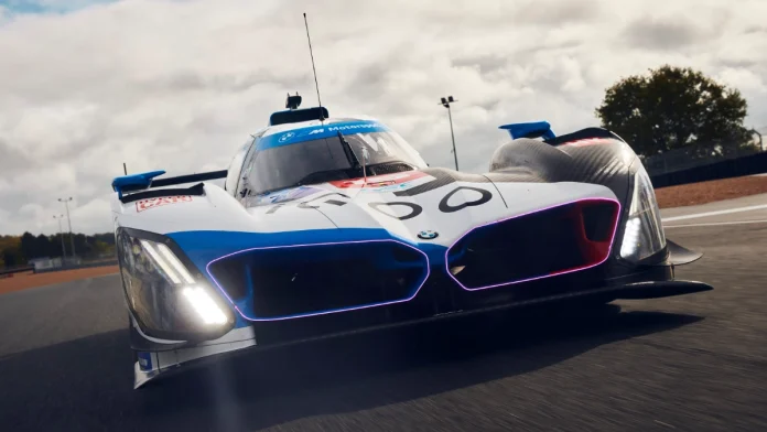 BMW M Hybrid V8 en action