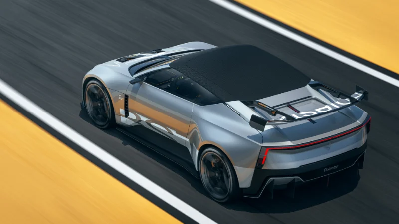 Vue sur piste de la Polestar Concept BST au Goodwood Festival of Speed